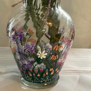 Beautiful hand-painted floral vase